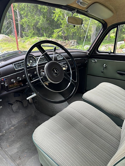 Mercedes-Benz 180 6 of 13