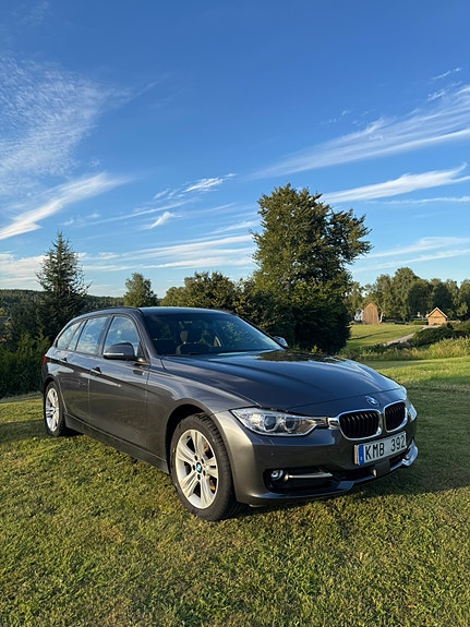 BMW 320d 3 of 15