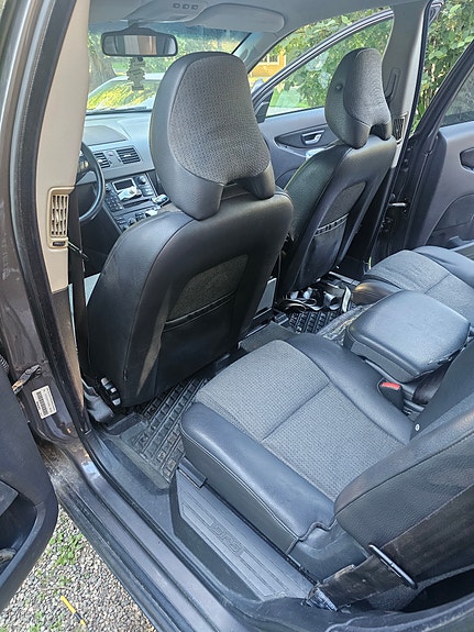 Volvo XC90 10 of 10