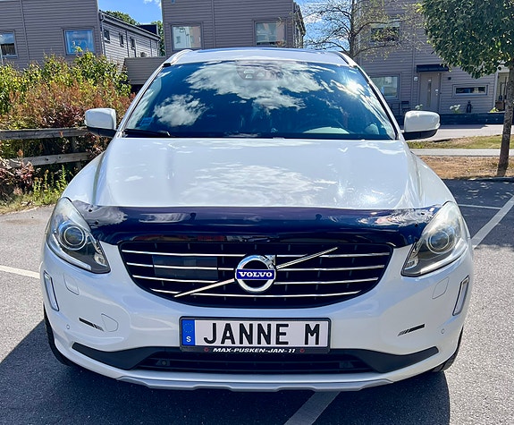 Volvo XC60 4 of 5