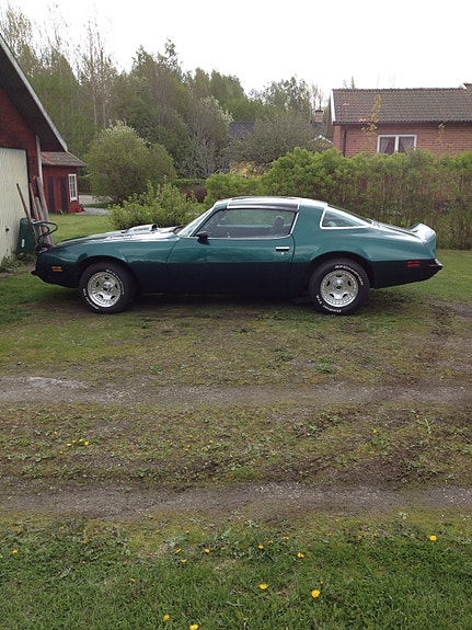 Pontiac Formula 400 2 of 3