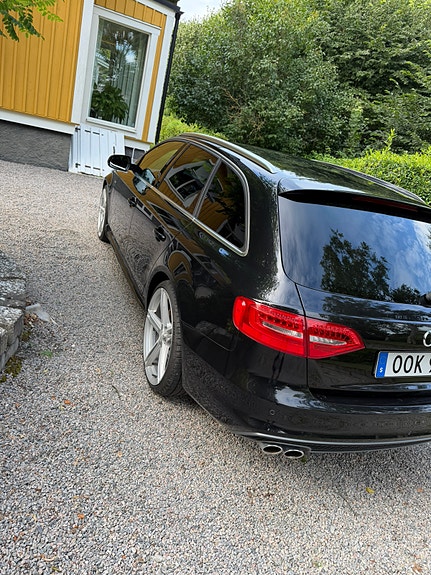 Audi A4 6 of 11