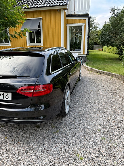 Audi A4 4 of 5