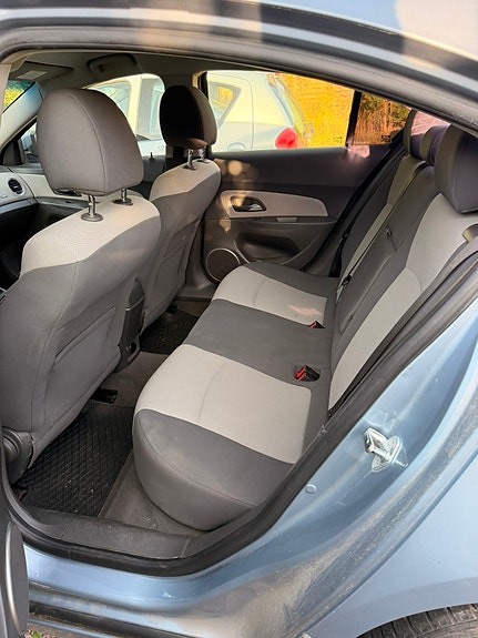 Chevrolet Cruze 5 of 5