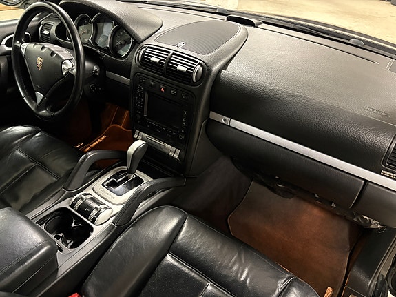 Porsche Cayenne S 20 of 20