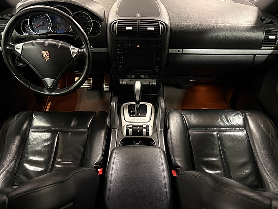 Porsche Cayenne S 6 of 20