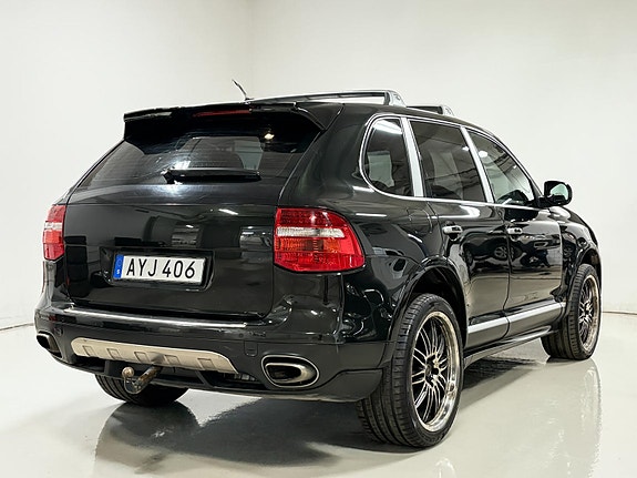 Porsche Cayenne S 11 of 20