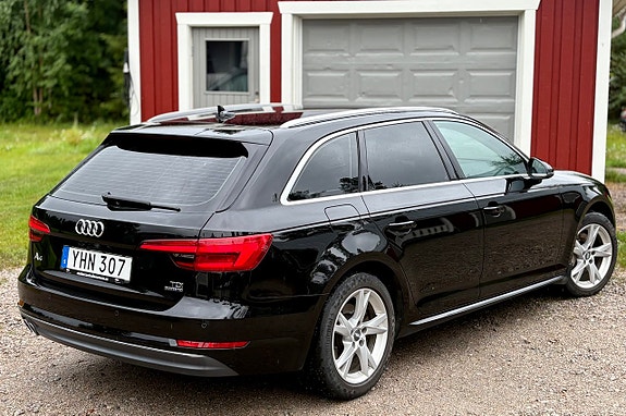 Audi A4 5 of 5
