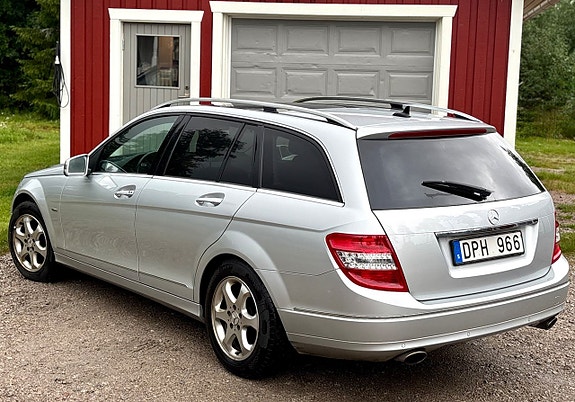 Mercedes-Benz C350 5 of 5