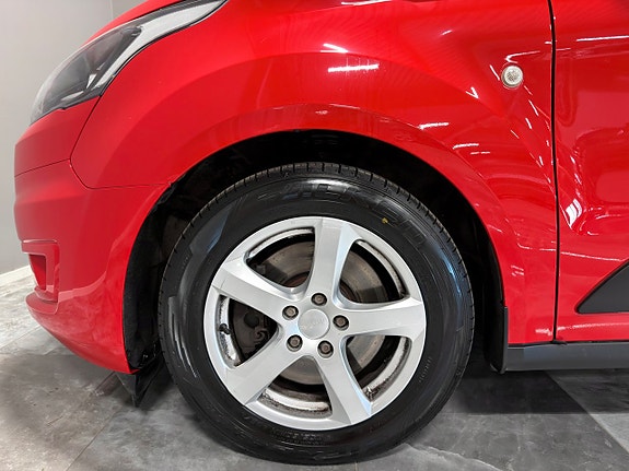 Ford Transit Connect 13 of 23