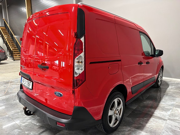 Ford Transit Connect 8 of 23