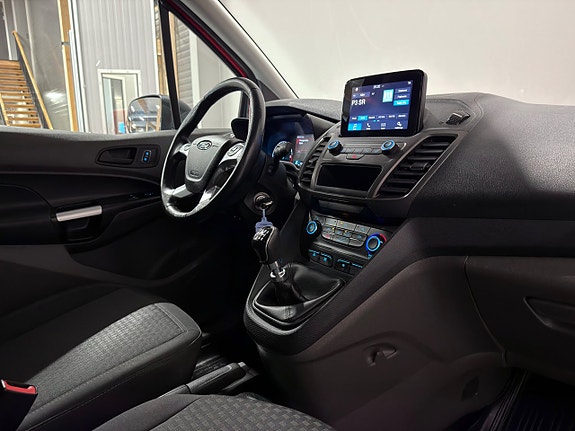 Ford Transit Connect 20 of 23