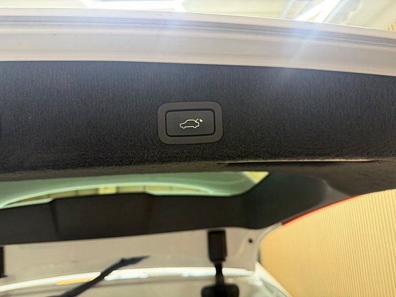 Volvo V70 15 of 16