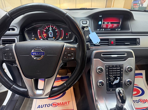 Volvo V70 11 of 16
