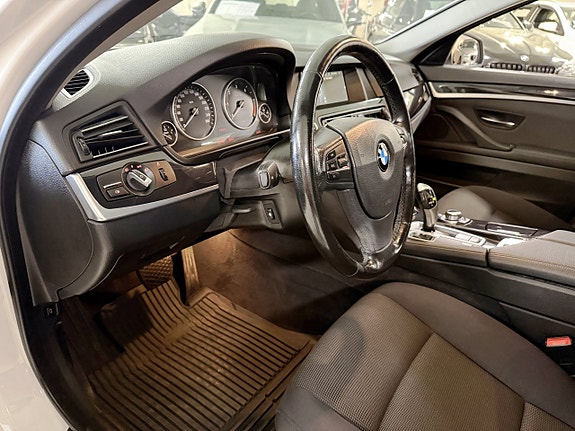 BMW 520d 13 of 22
