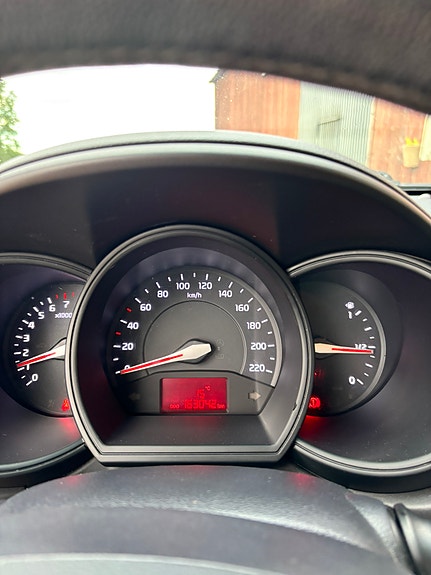Kia Rio 8 of 9