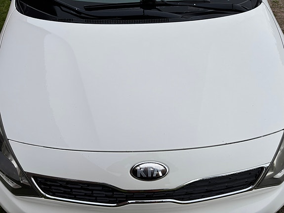 Kia Rio 4 of 5