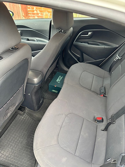 Kia Rio 6 of 9