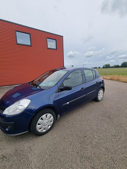 Renault Clio 3 of 5