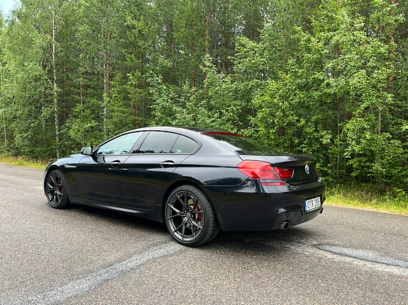 BMW 640i 2 of 5