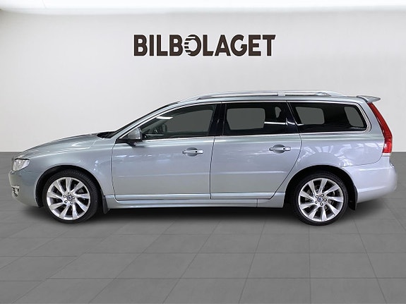Volvo V70 2 of 5