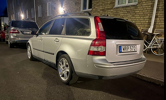 Volvo V50 2 of 7
