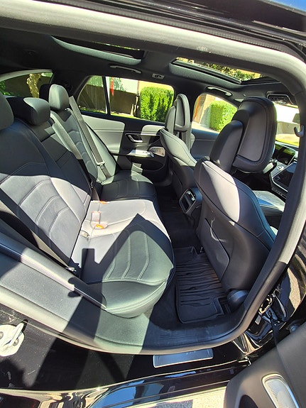 Mercedes-Benz E450 d 3 of 5