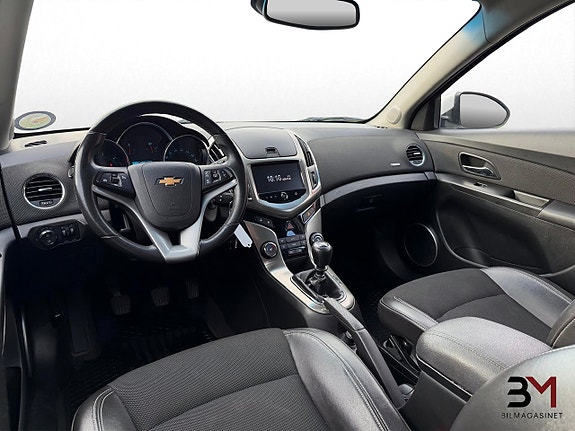 Chevrolet Cruze 15 of 20