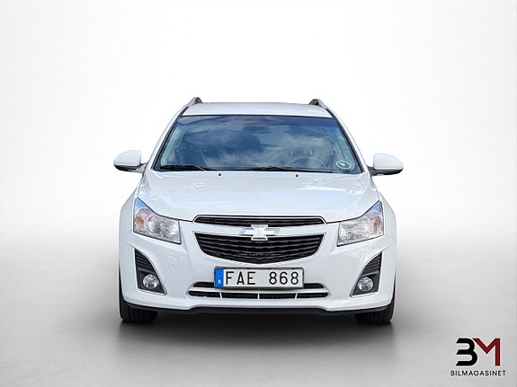Chevrolet Cruze 2 of 5