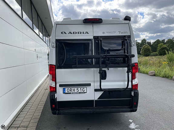 Adria Twin 640 SGX Pop up 2 of 9