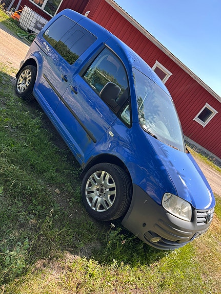 Volkswagen Caddy 2 of 5