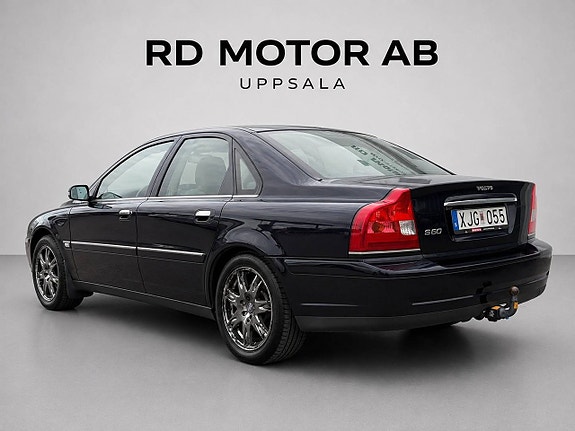 Volvo S80 4 of 5