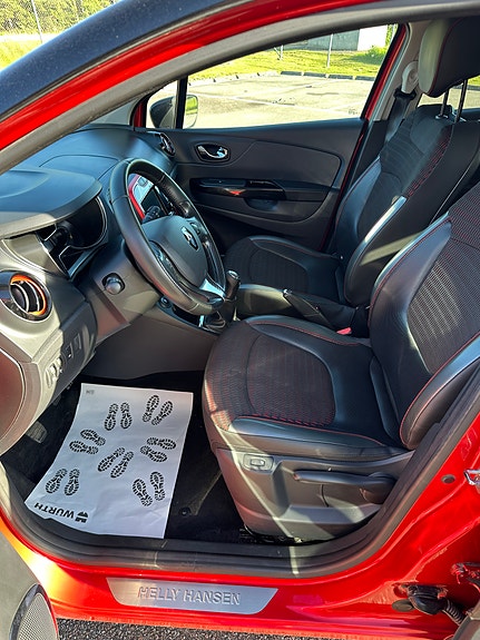 Renault Captur 4 of 5