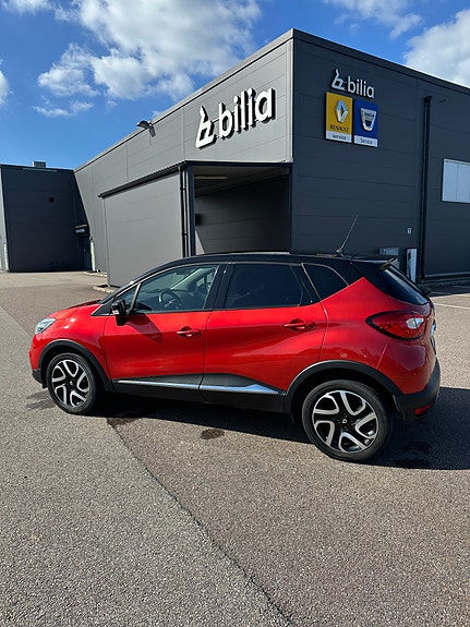 Renault Captur 2 of 5