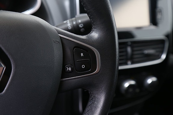 Renault Clio 16 of 24