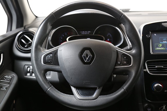 Renault Clio 14 of 24
