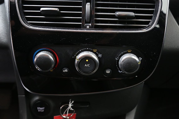 Renault Clio 20 of 24
