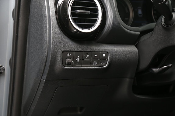 Hyundai Kona 14 of 29