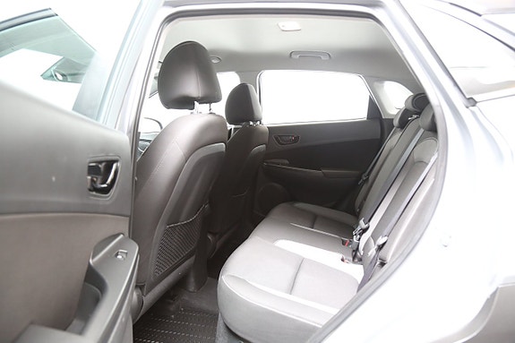 Hyundai Kona 26 of 29