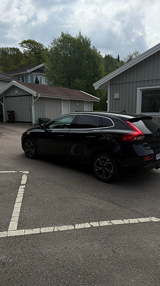 Volvo V40 5 of 5