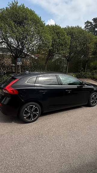 Volvo V40 6 of 10