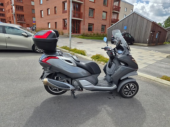 Peugeot Metropolis 4 of 4