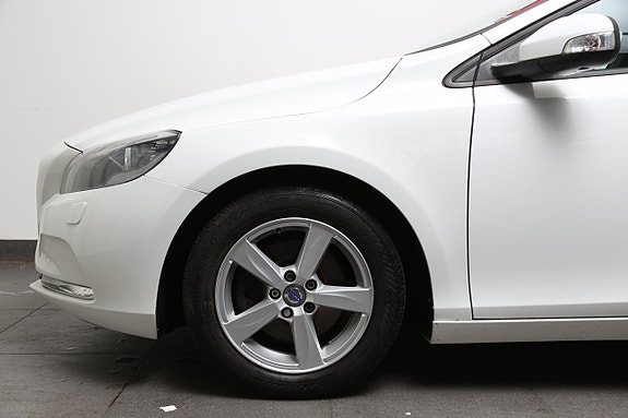 Volvo V40 5 of 5