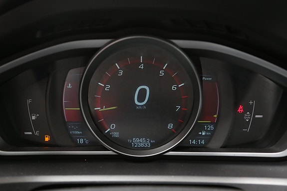 Volvo V40 14 of 23