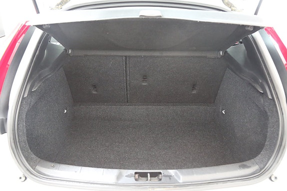Volvo V40 22 of 23