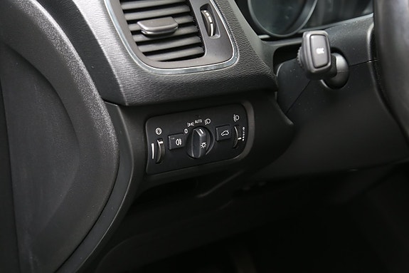 Volvo V40 9 of 23