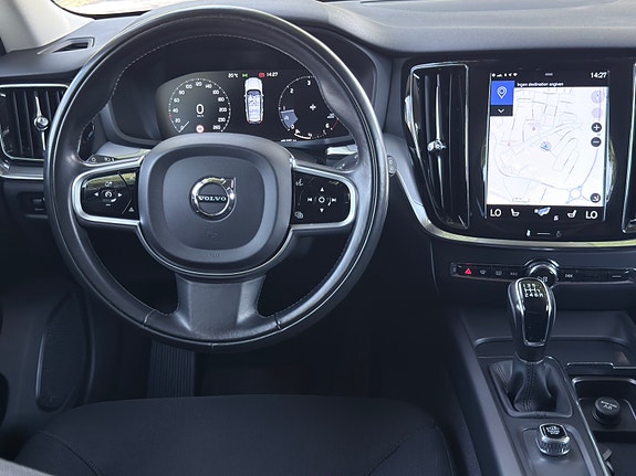 Volvo V60 6 of 8