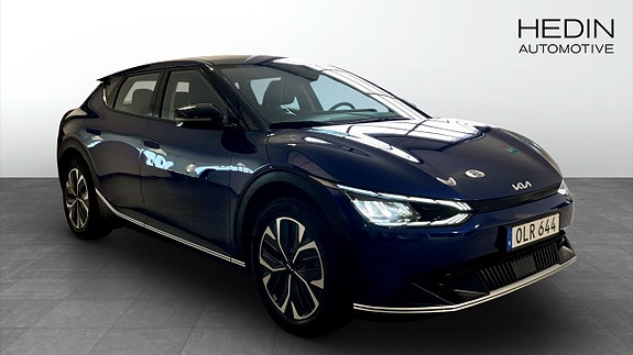 Kia EV6 3 of 5