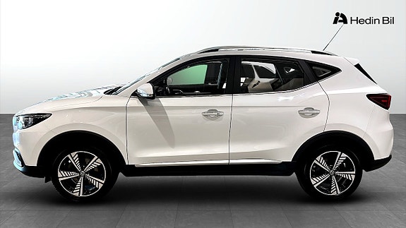 MG ZS 3 of 5
