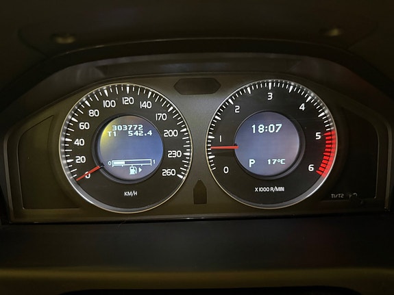 Volvo V70 16 of 19